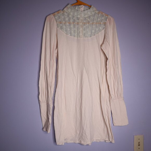 Free Peopl Tops - FREE PEOPLE Romantic Lace Victorian mock back button neck cream long sleeve boho